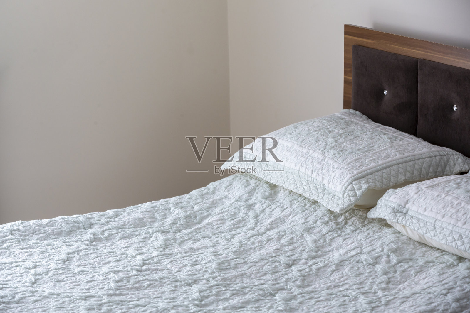 床和枕头背景照片摄影图片