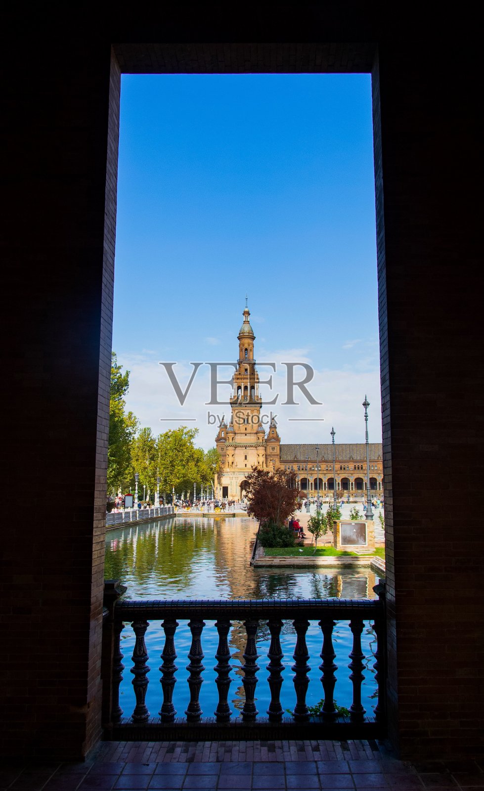 跨越广场照片摄影图片