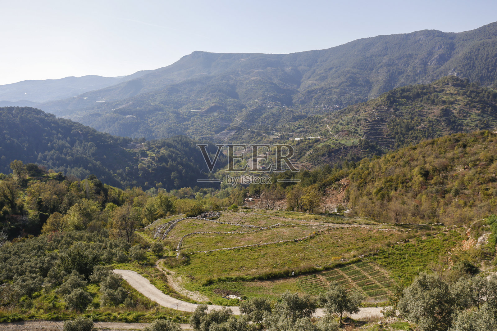 风景优美的山谷视图照片摄影图片