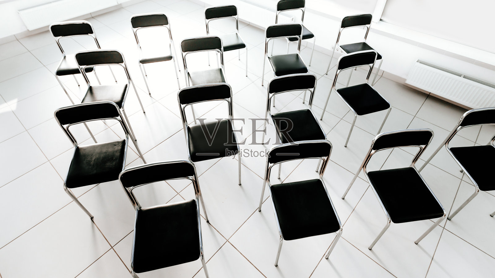 前视图。空旷明亮的会议室。带拷贝空间的照片照片摄影图片