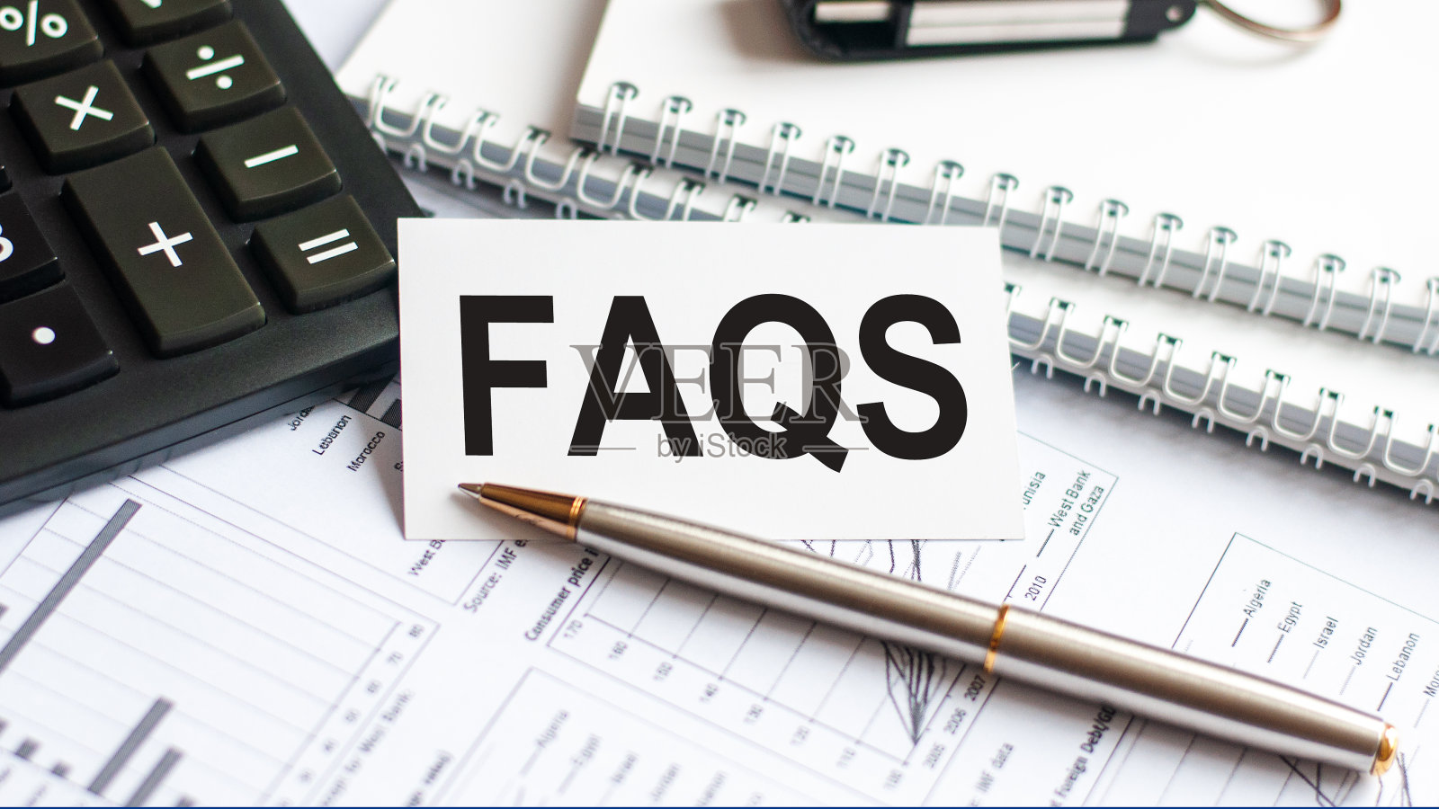 白纸卡上文字常见问题解答，企业概念照片摄影图片