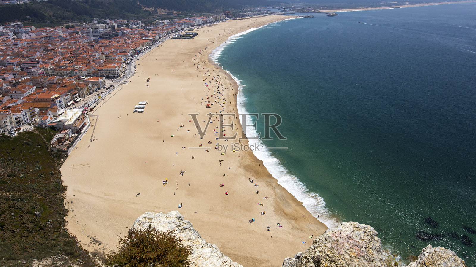 纳扎尔海滩，葡萄牙，从埃尔西奥照片摄影图片