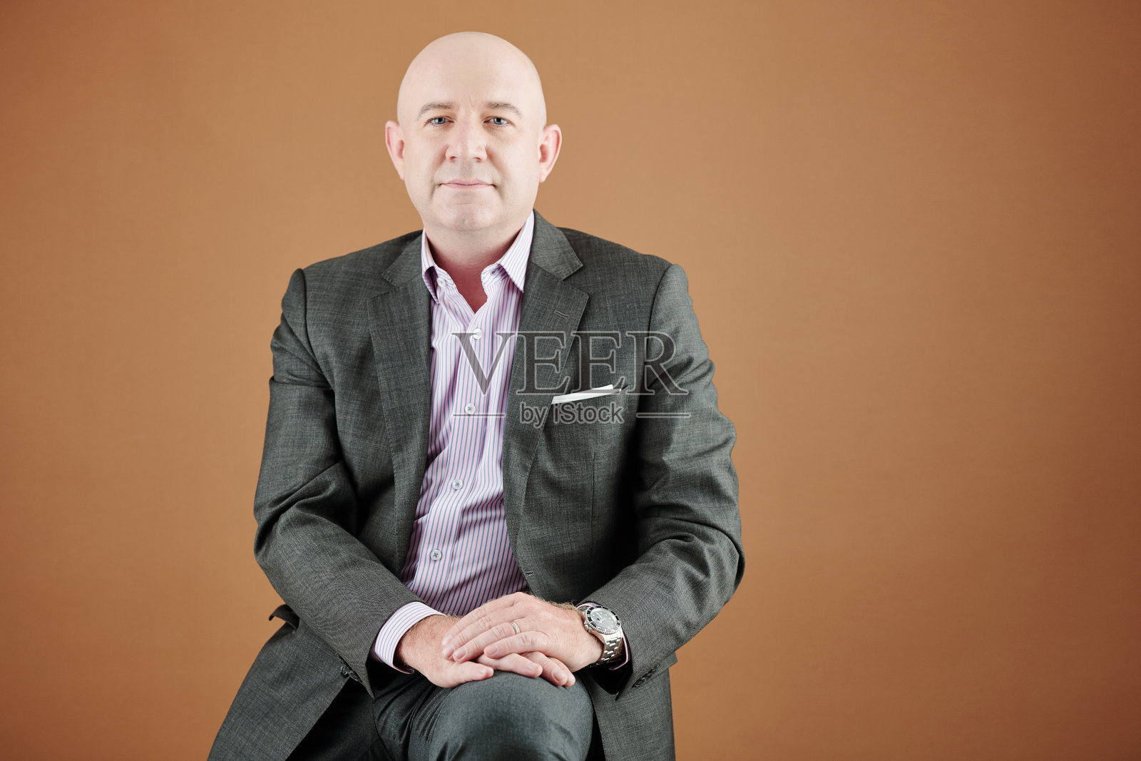 内容成功成熟男人的肖像照片摄影图片