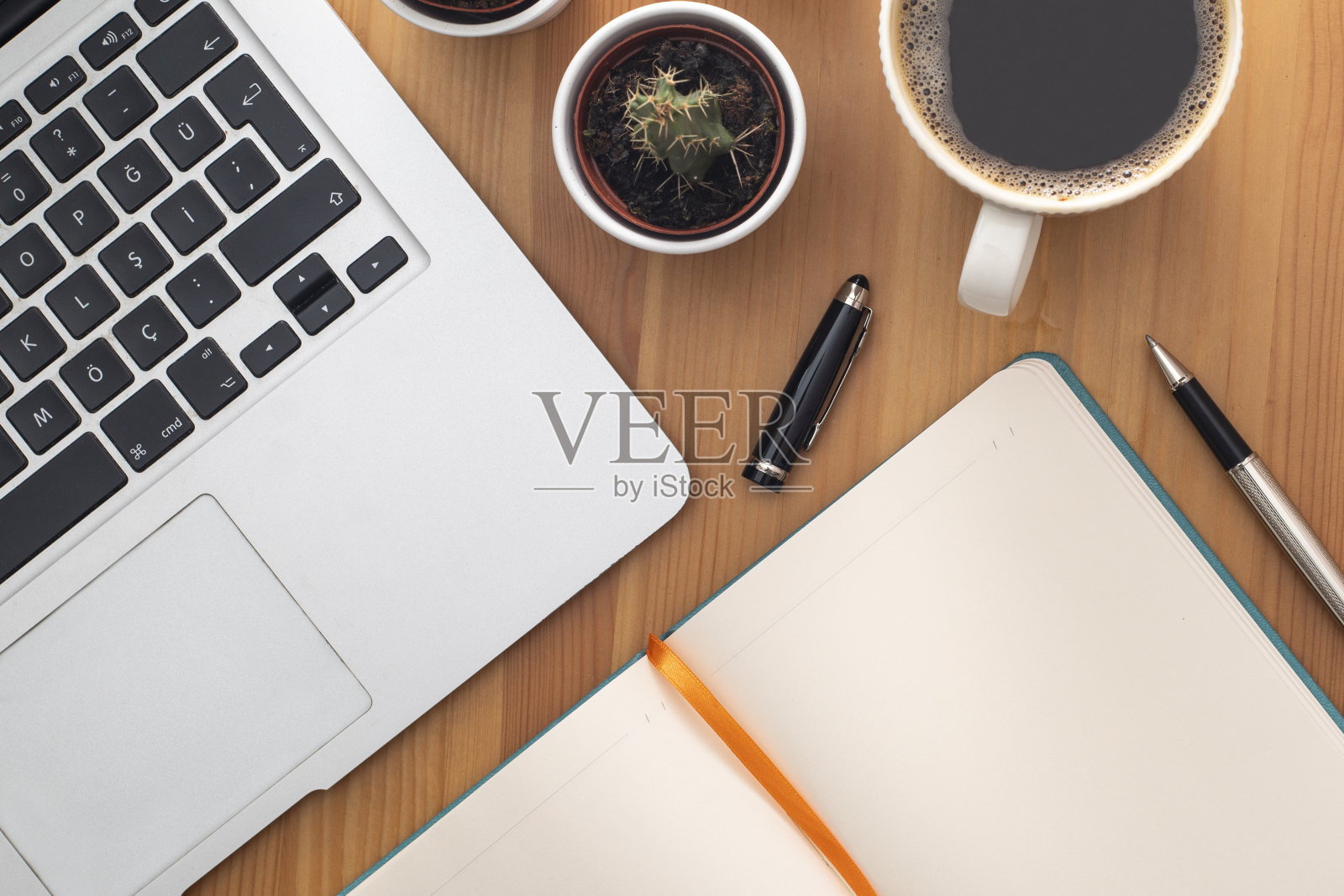 工作桌照片摄影图片