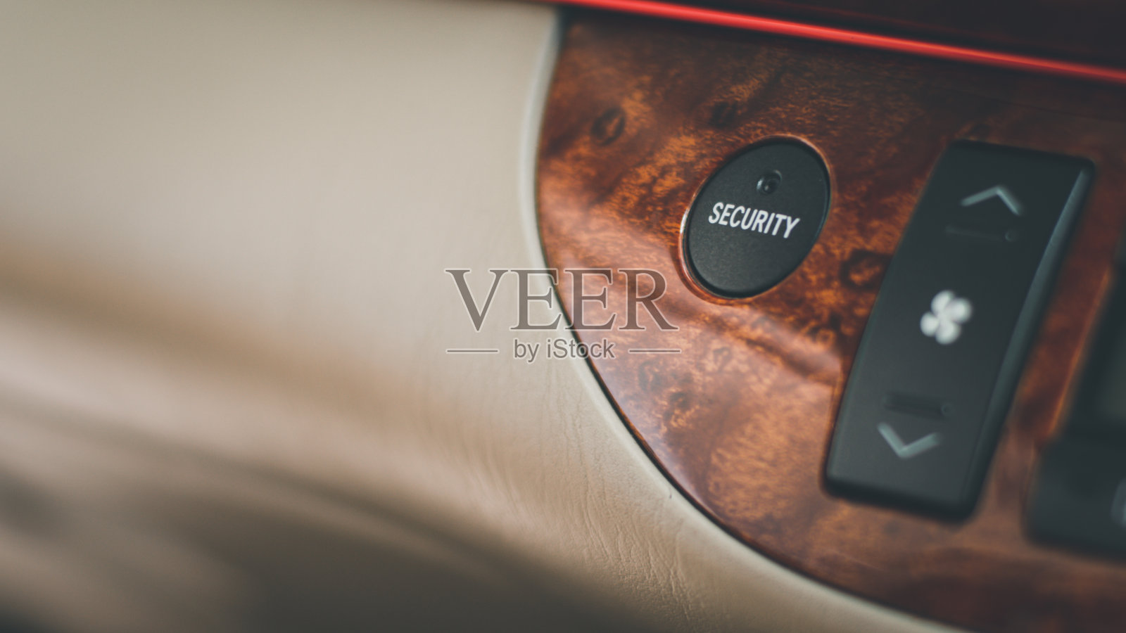 无钥匙进入按钮。汽车安全概念。照片摄影图片