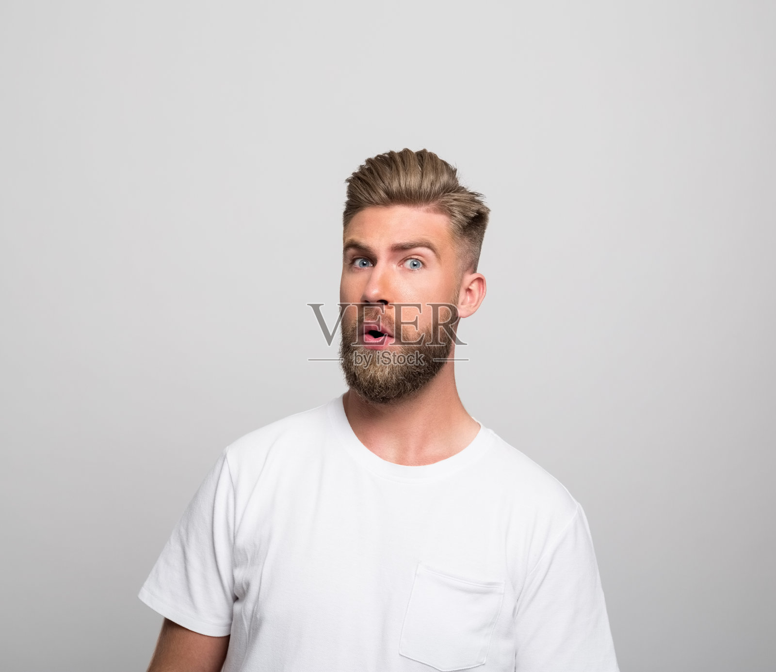 年轻人的大头照照片摄影图片