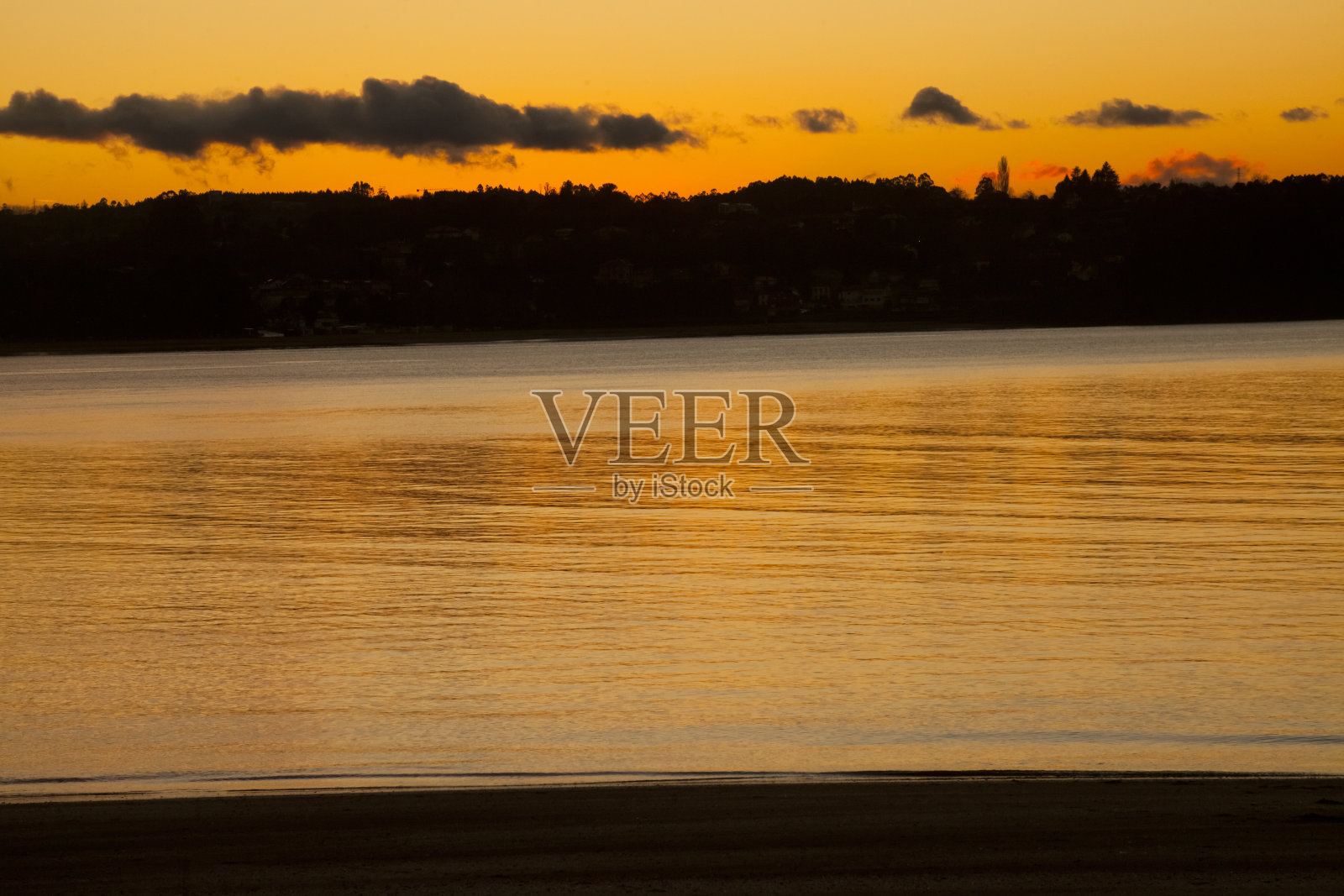 日落景观，rias Altas，加利西亚，西班牙。照片摄影图片