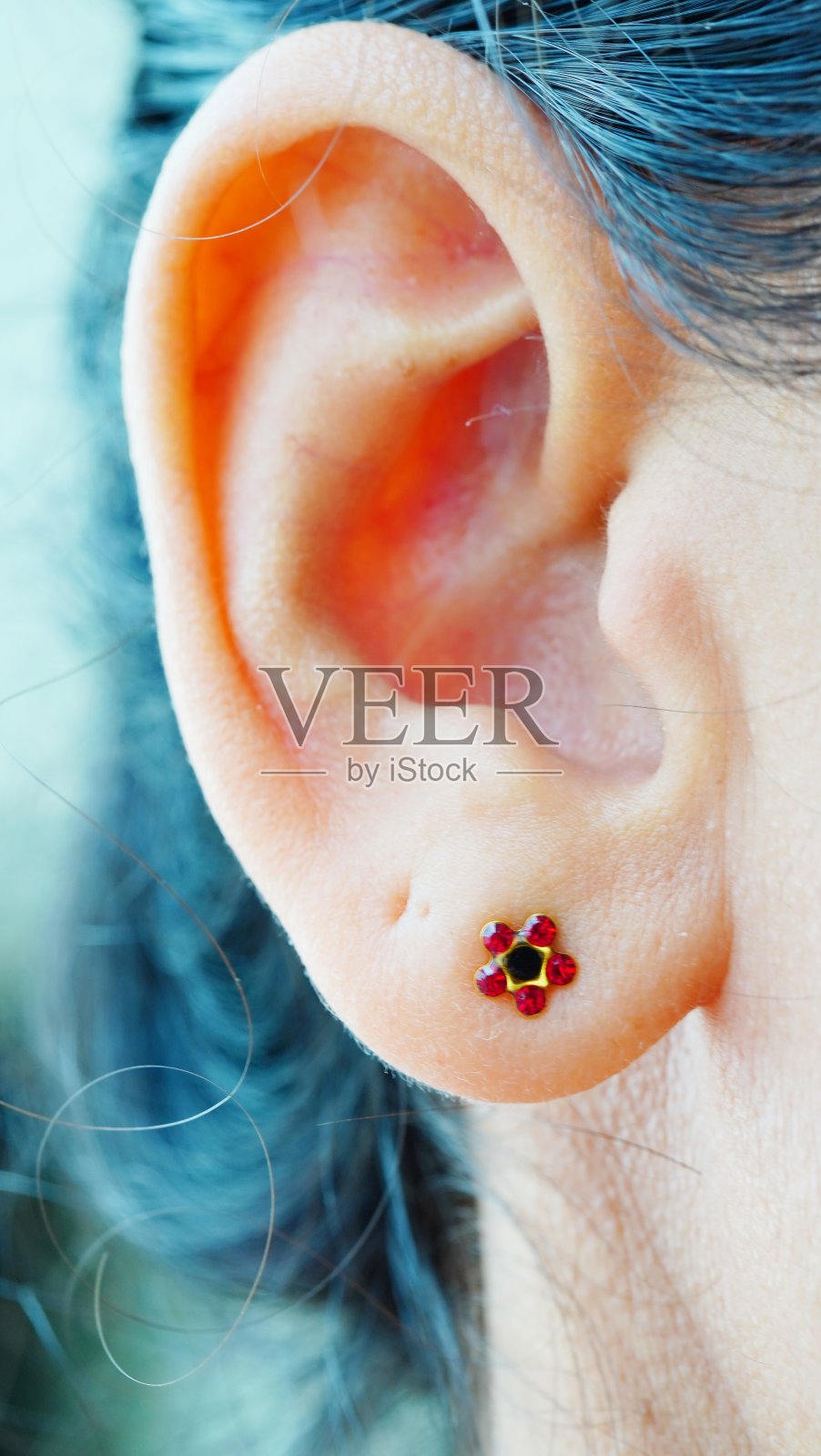 特写耳环照片摄影图片