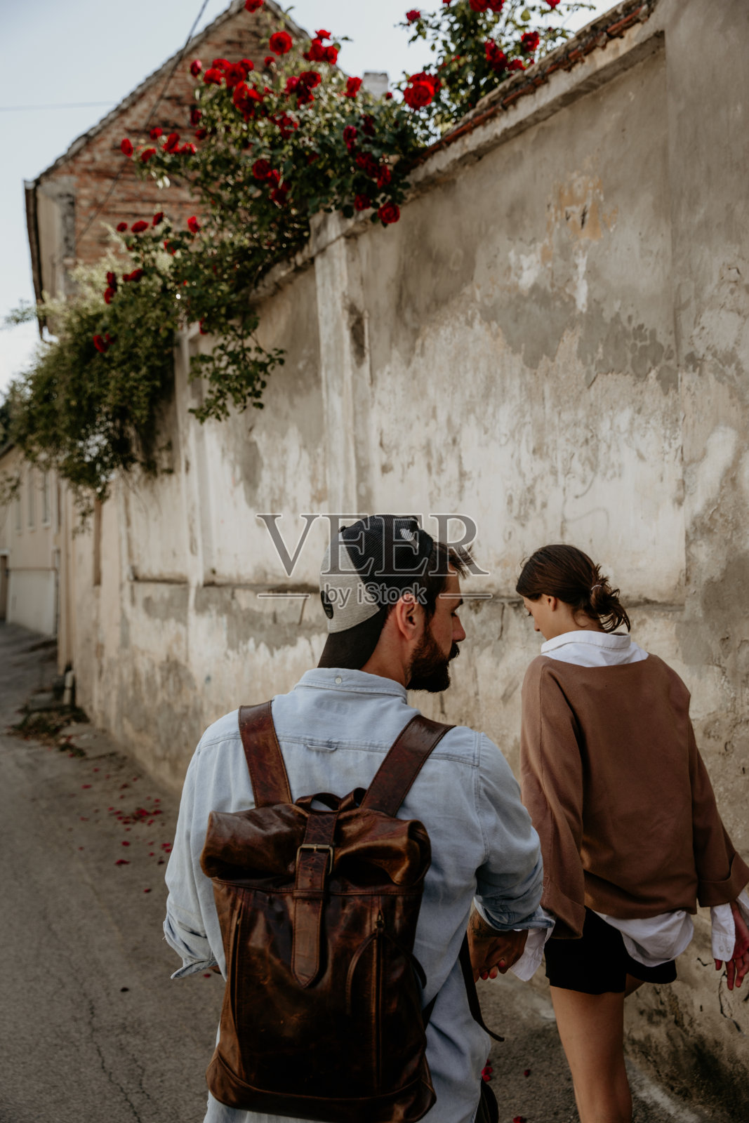 我们要去探索这个地方照片摄影图片