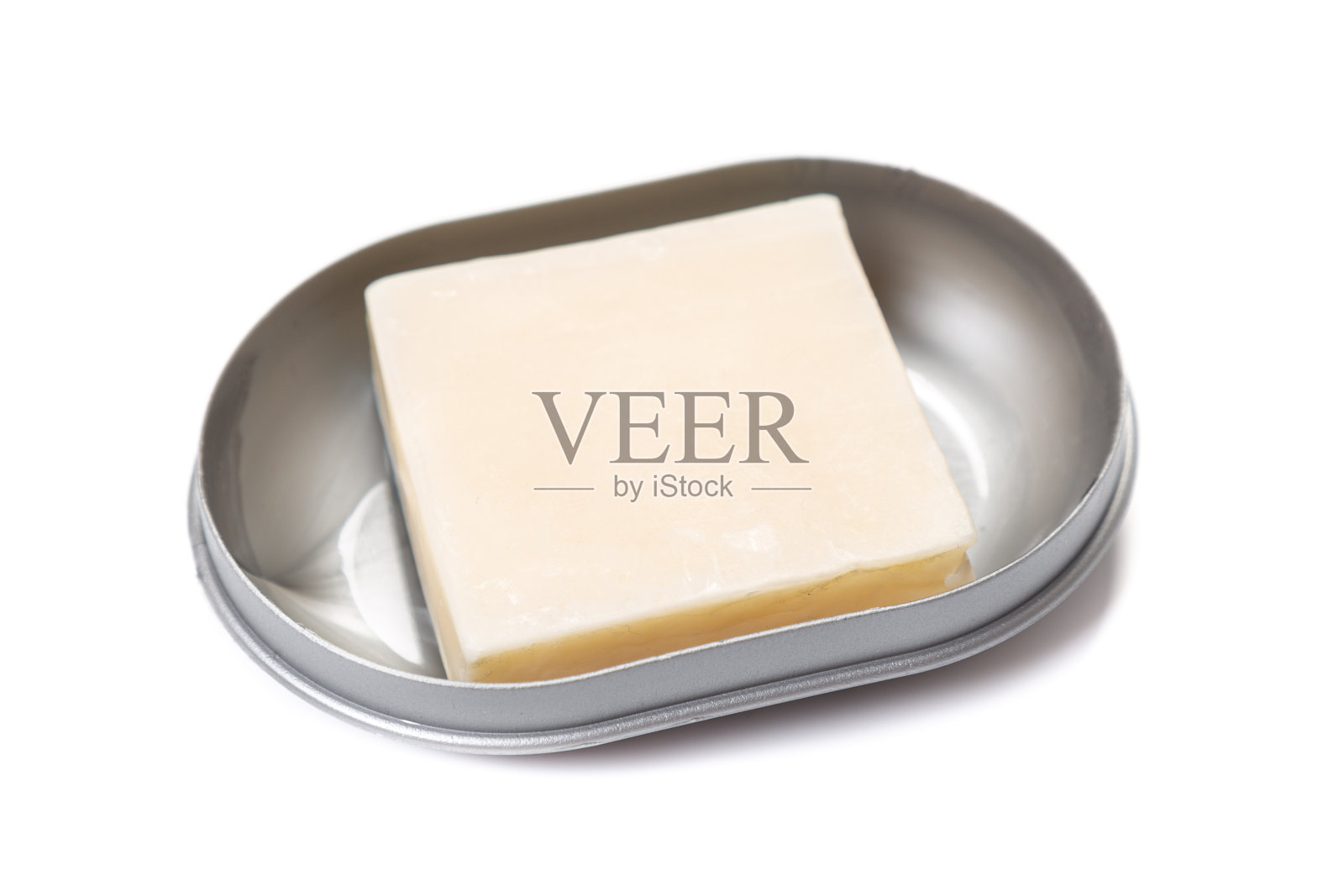 肥皂在塑料彩色肥皂盘孤立在白色背景照片摄影图片