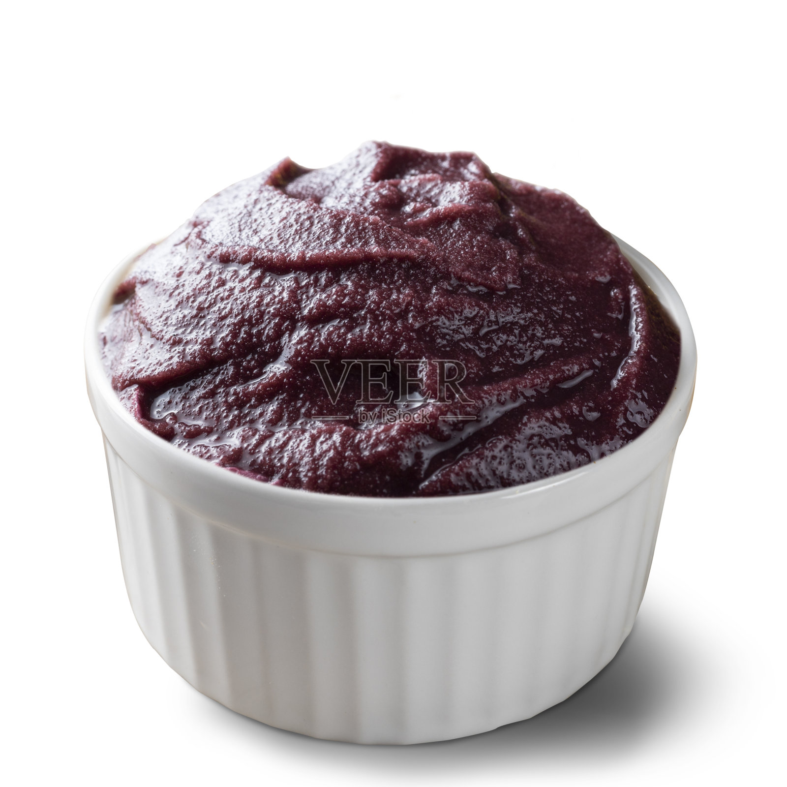 巴西冰冻Açai白色背景上的浆果照片摄影图片