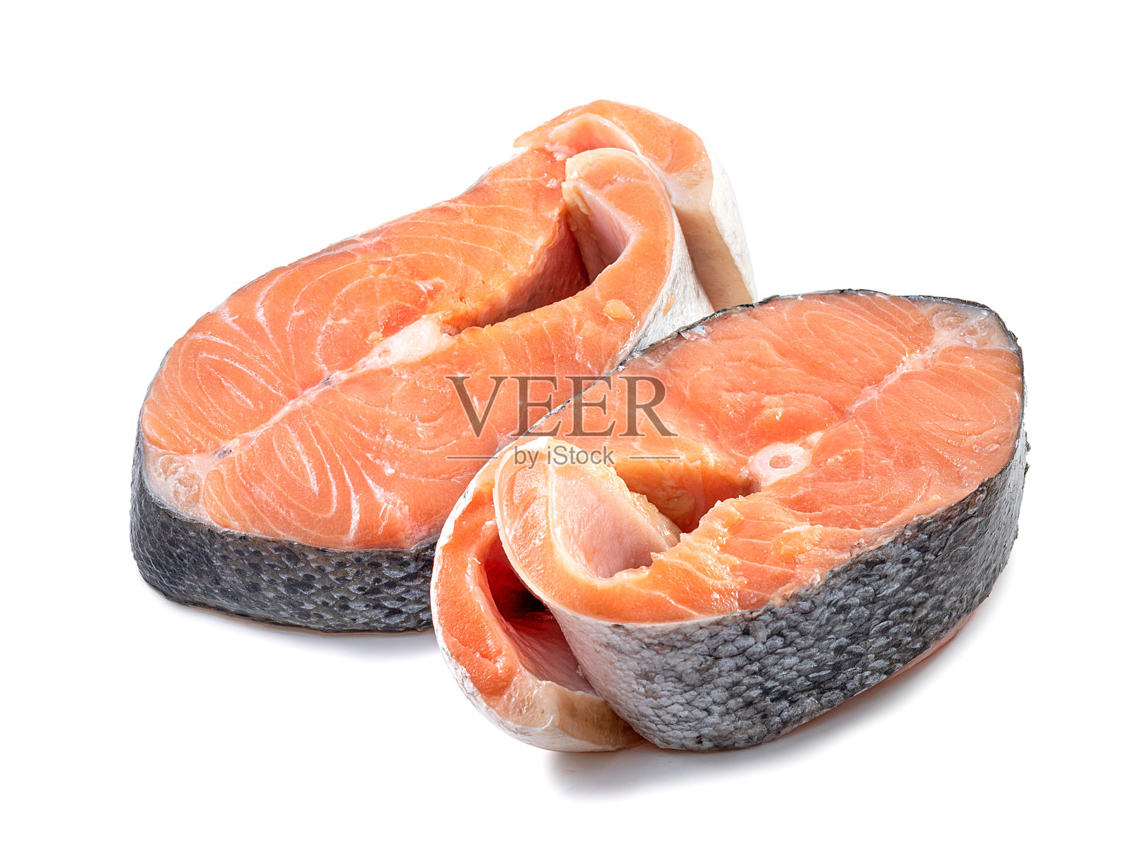 生鲑鱼排孤立在白色背景。鲜红鲑鱼排。鲑鱼片肉。全景深照片摄影图片