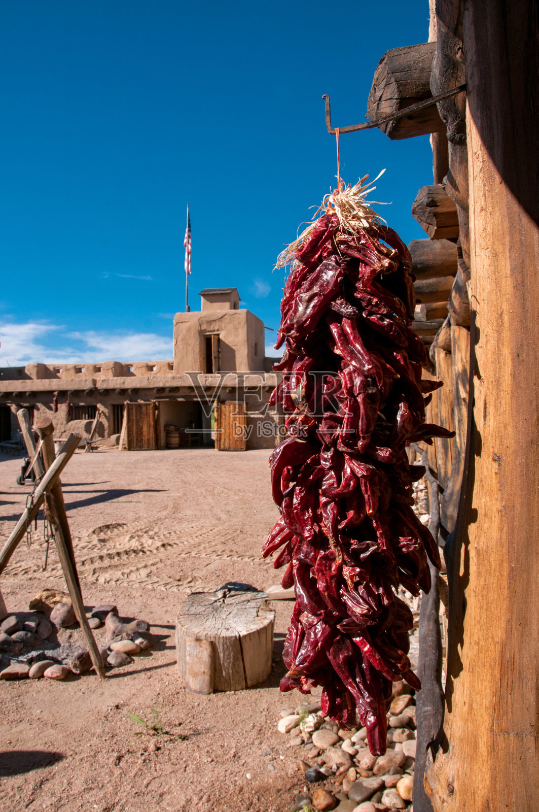 本特的老堡NHS -景观广场与前景辣椒照片摄影图片