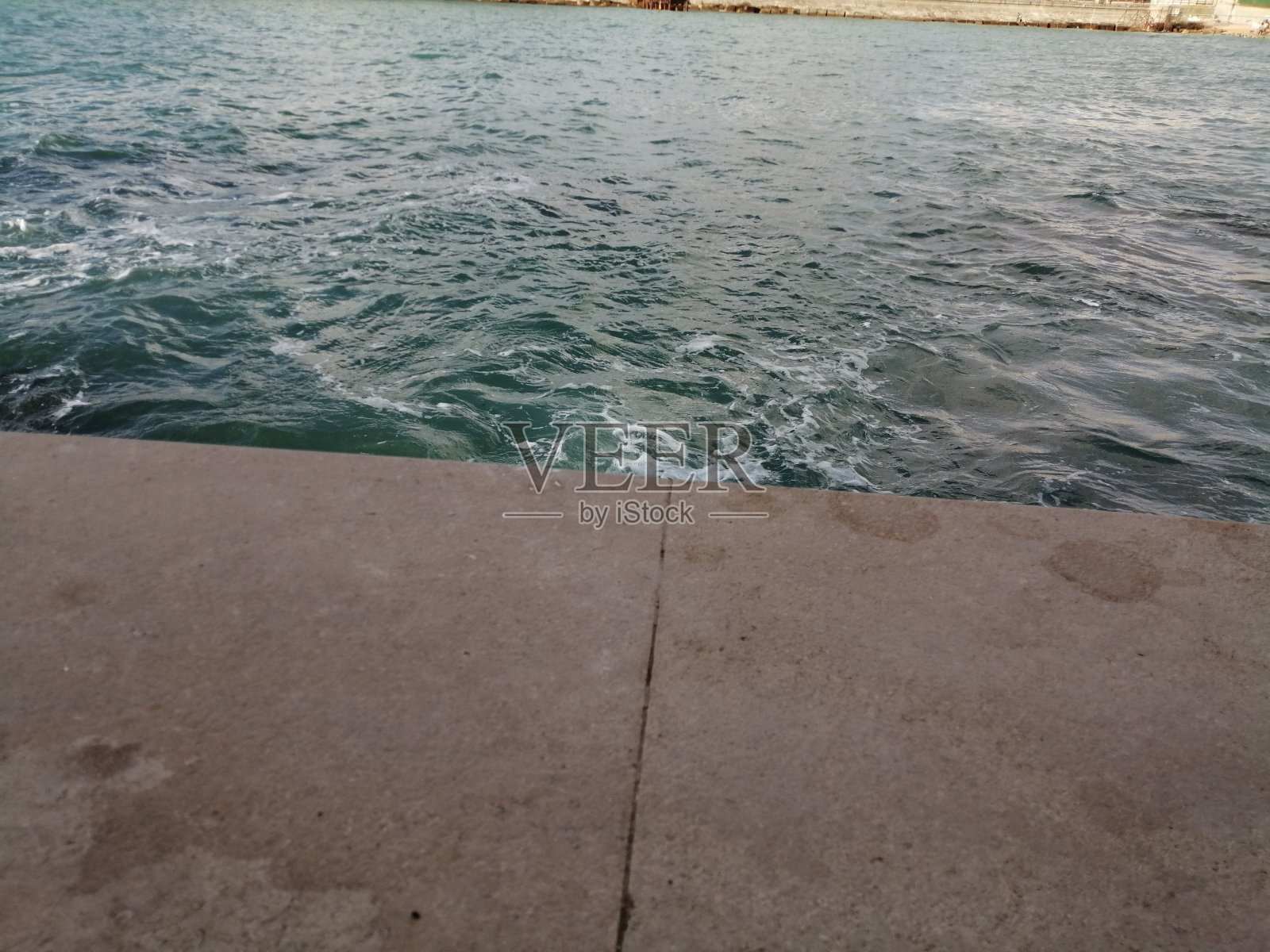 地中海的波浪照片摄影图片