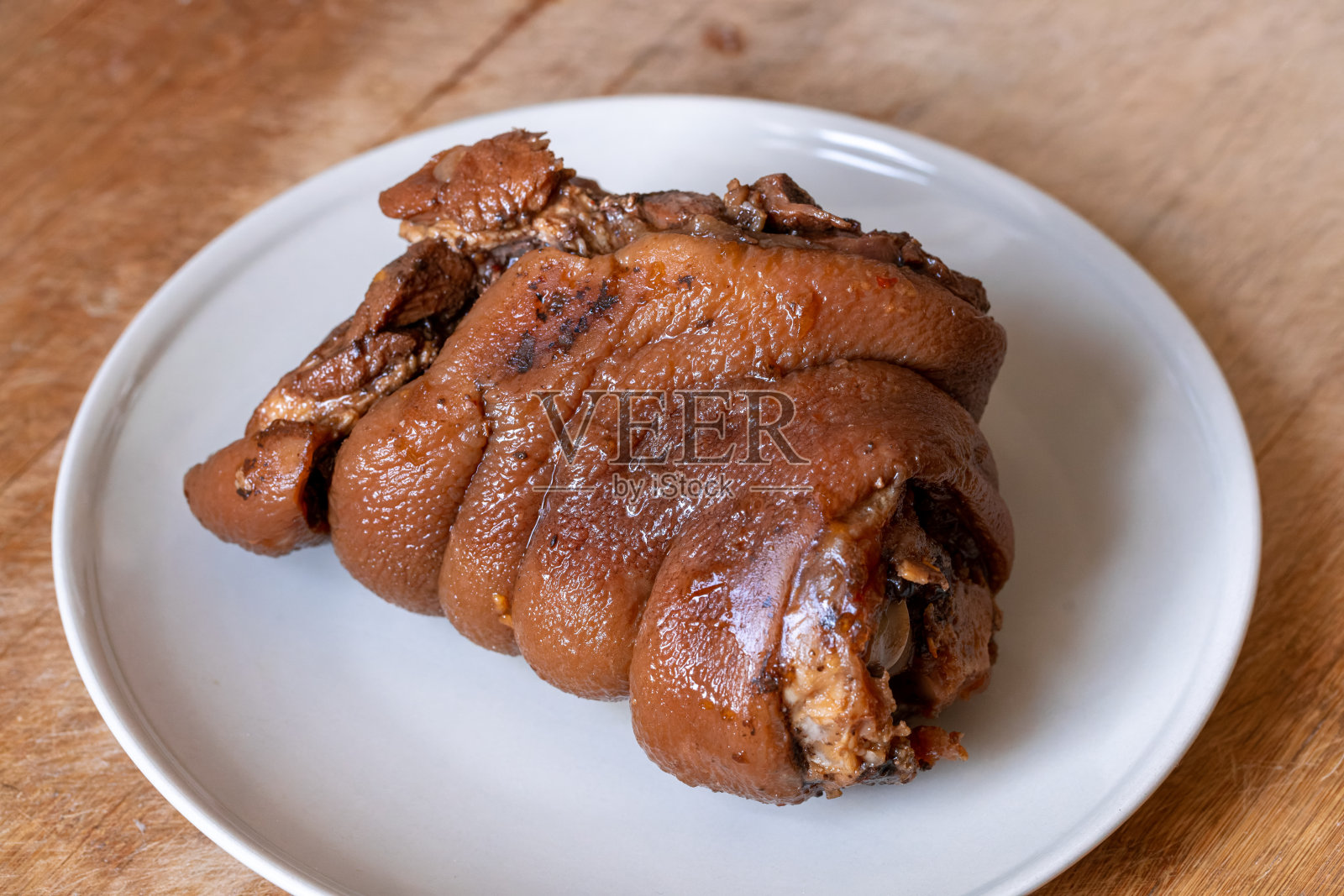 烤猪脚照片摄影图片