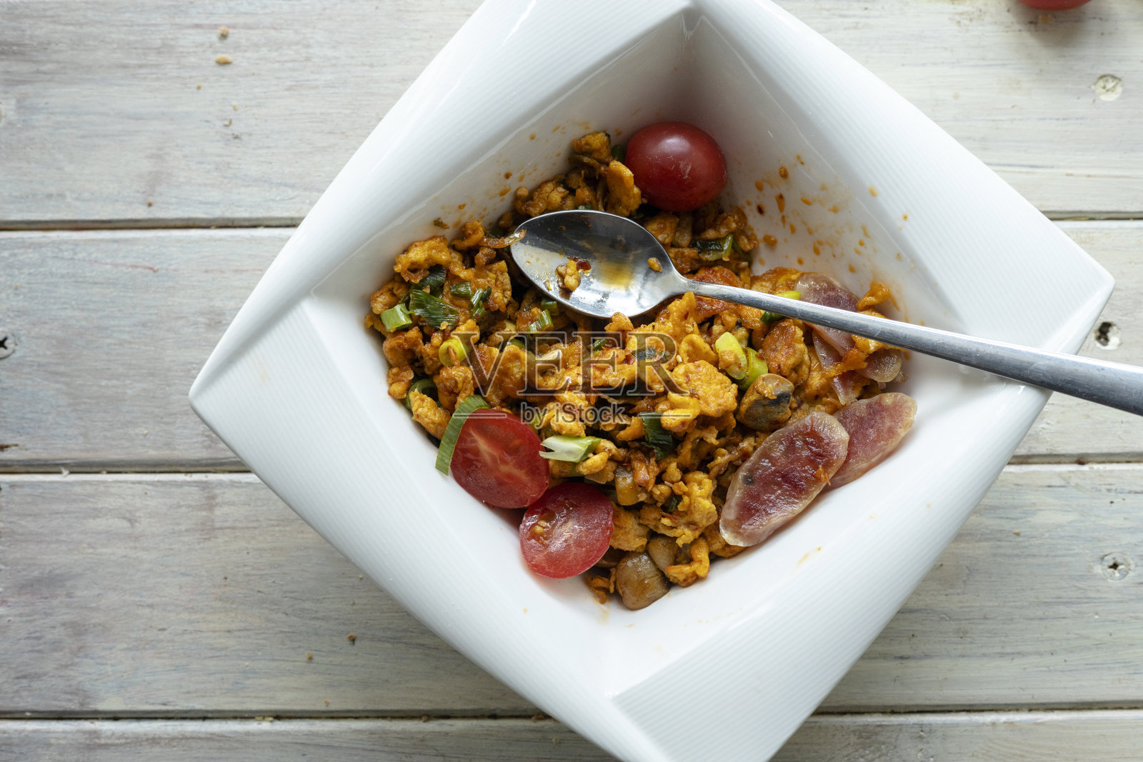 餐桌上的自制美食照片摄影图片