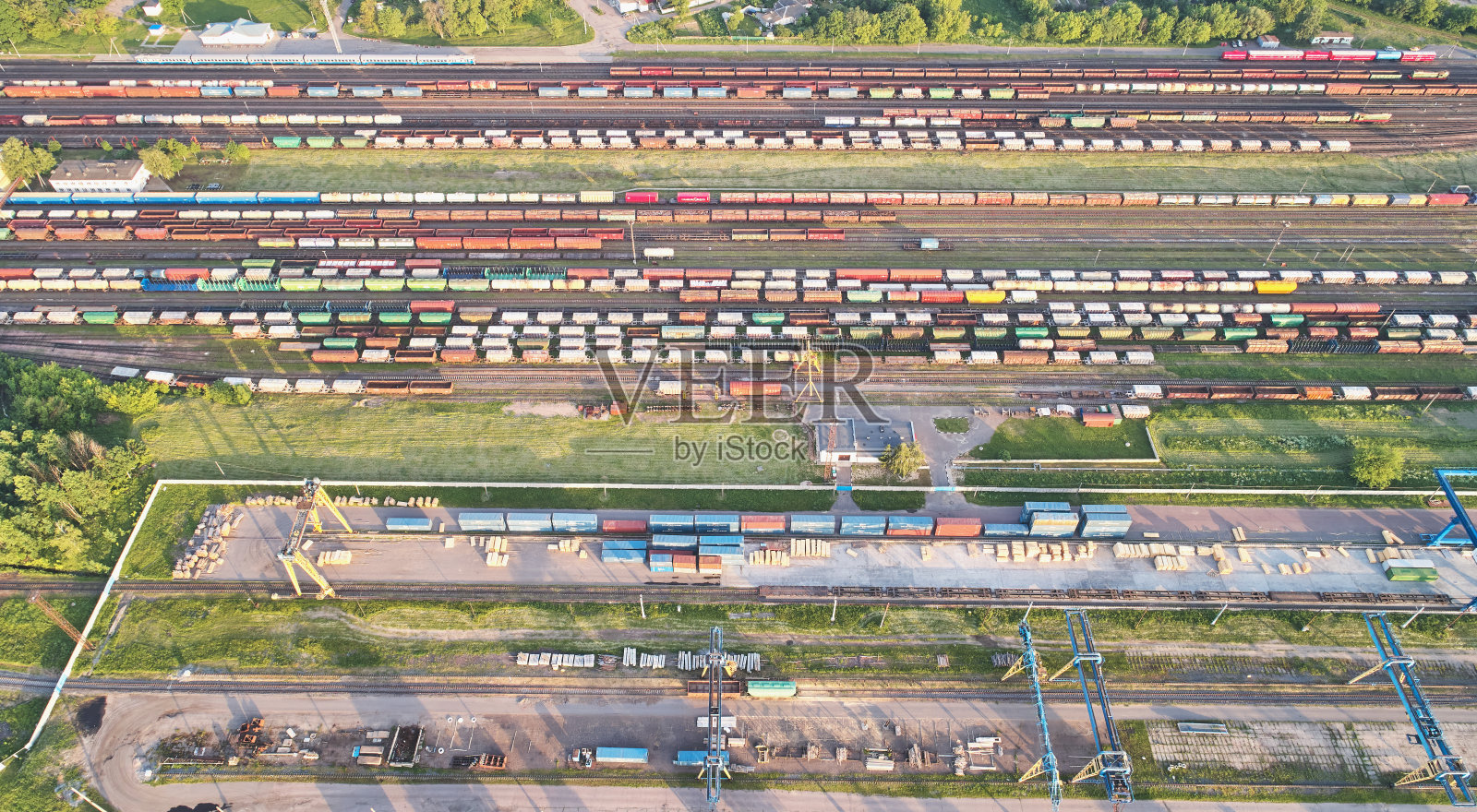 铁路终点站上方俯瞰照片摄影图片