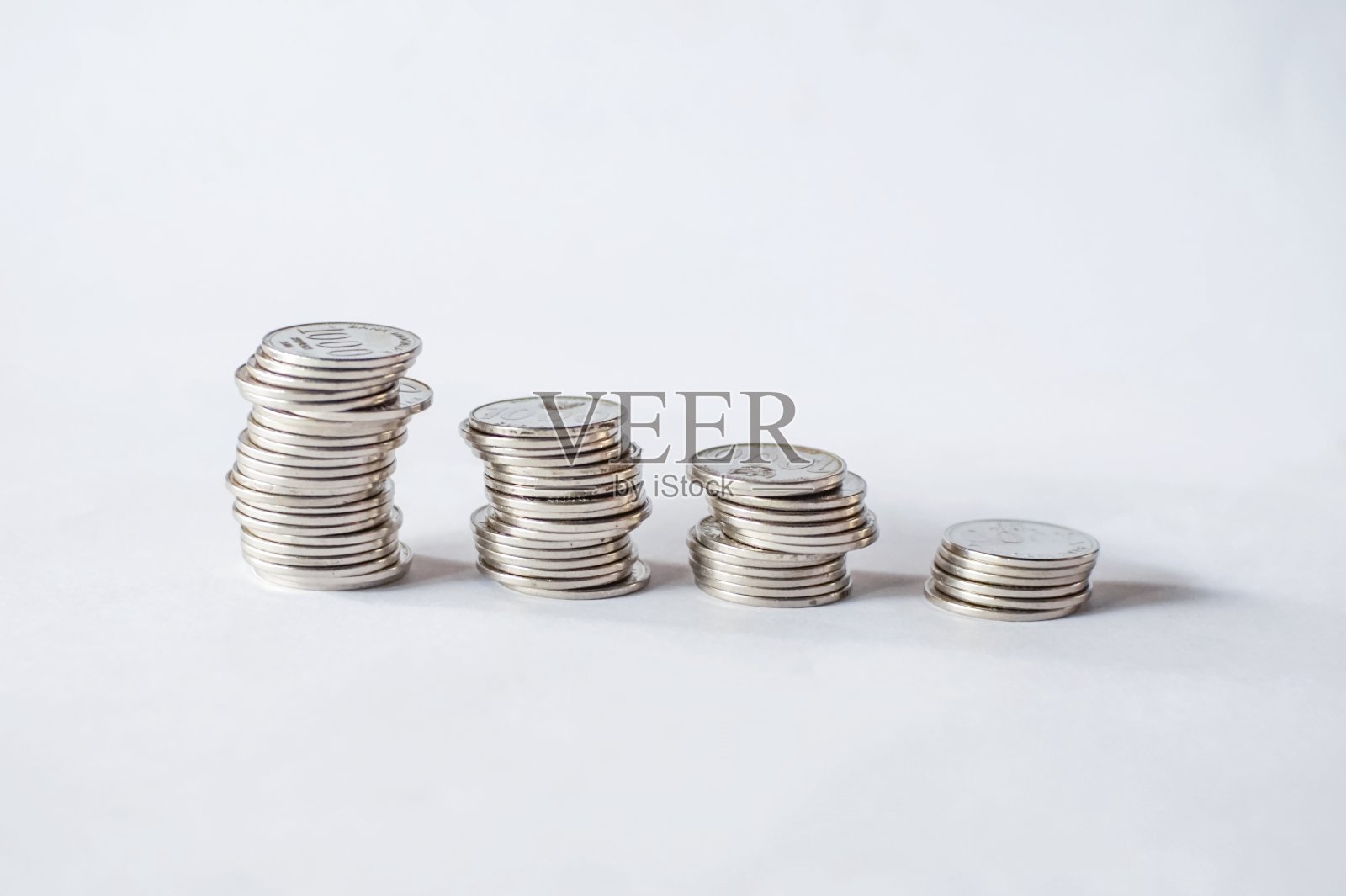 一堆1000卢比面额的钞票照片摄影图片