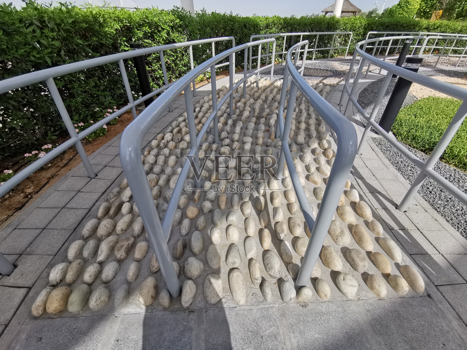 阿联酋阿布扎比阿尔巴廷海滩足疗步道照片摄影图片