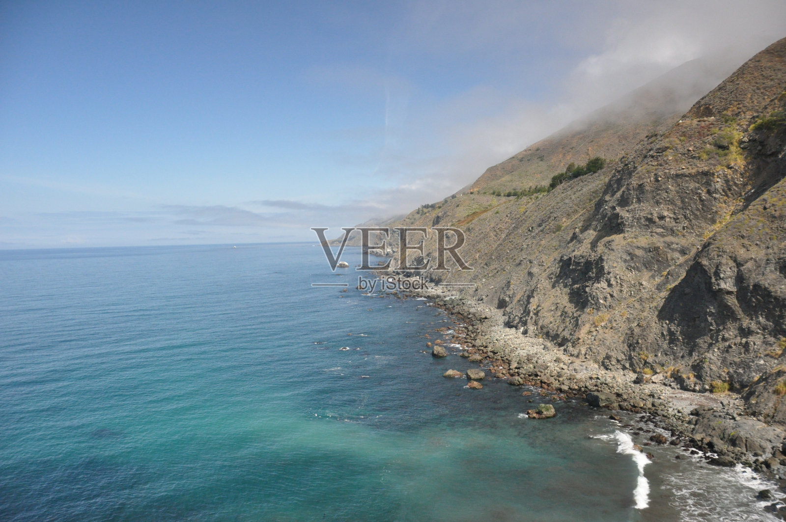 崎岖不平的大苏尔海岸照片摄影图片