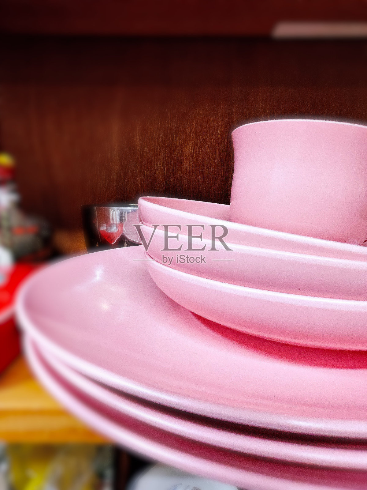 粉红色的菜肴照片摄影图片