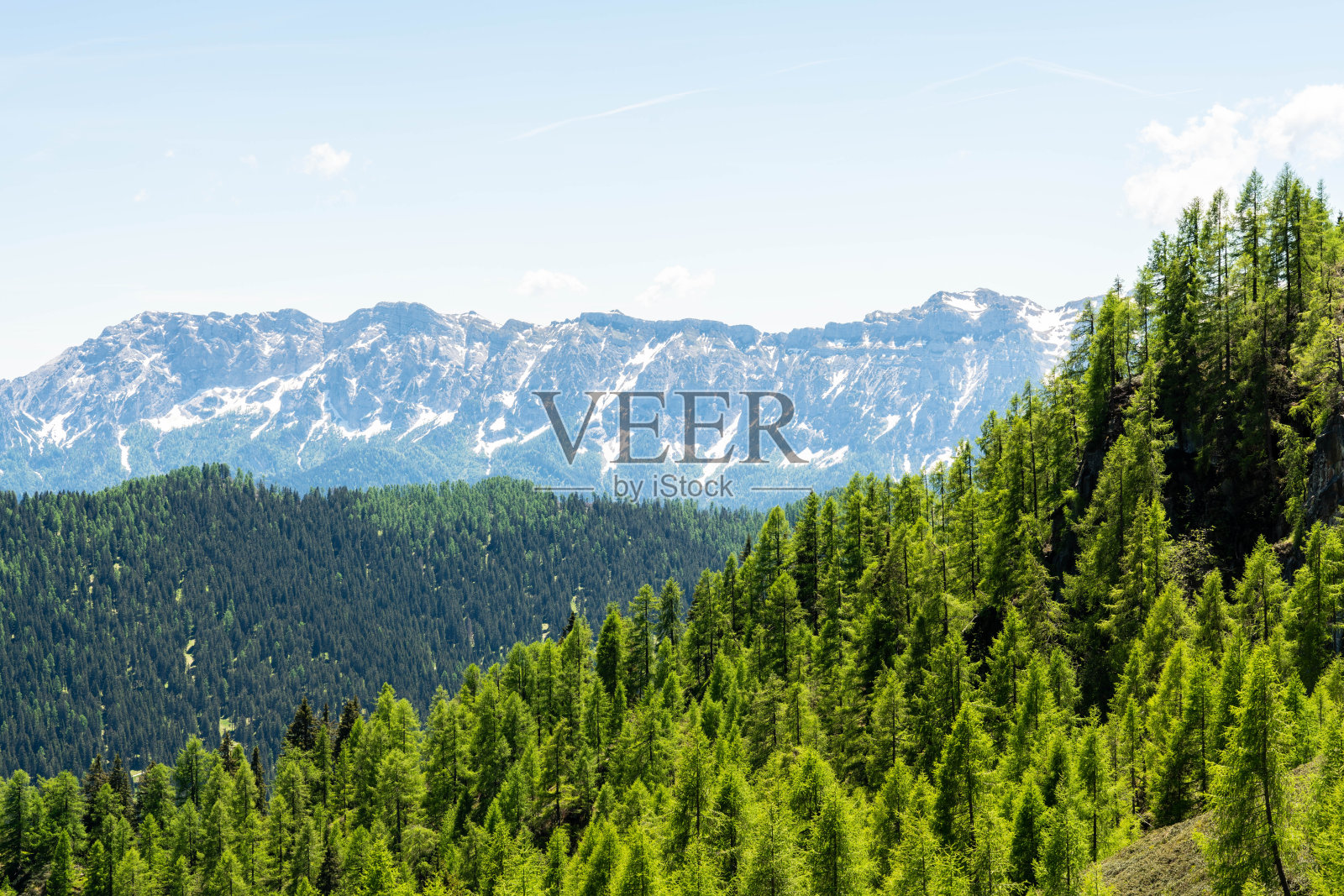 意大利阿尔卑斯山脉的美景照片摄影图片