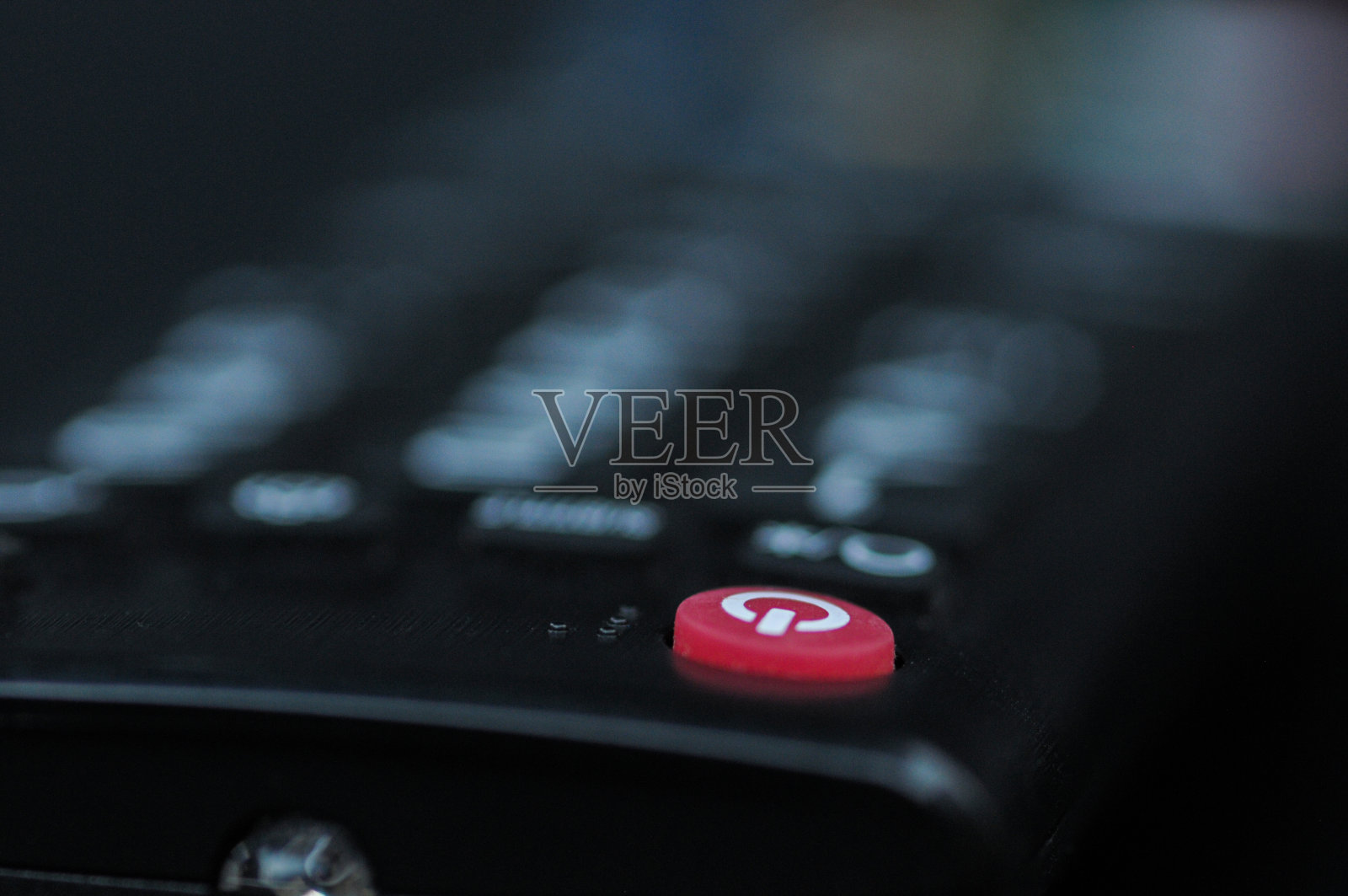 关掉电视遥控器照片摄影图片