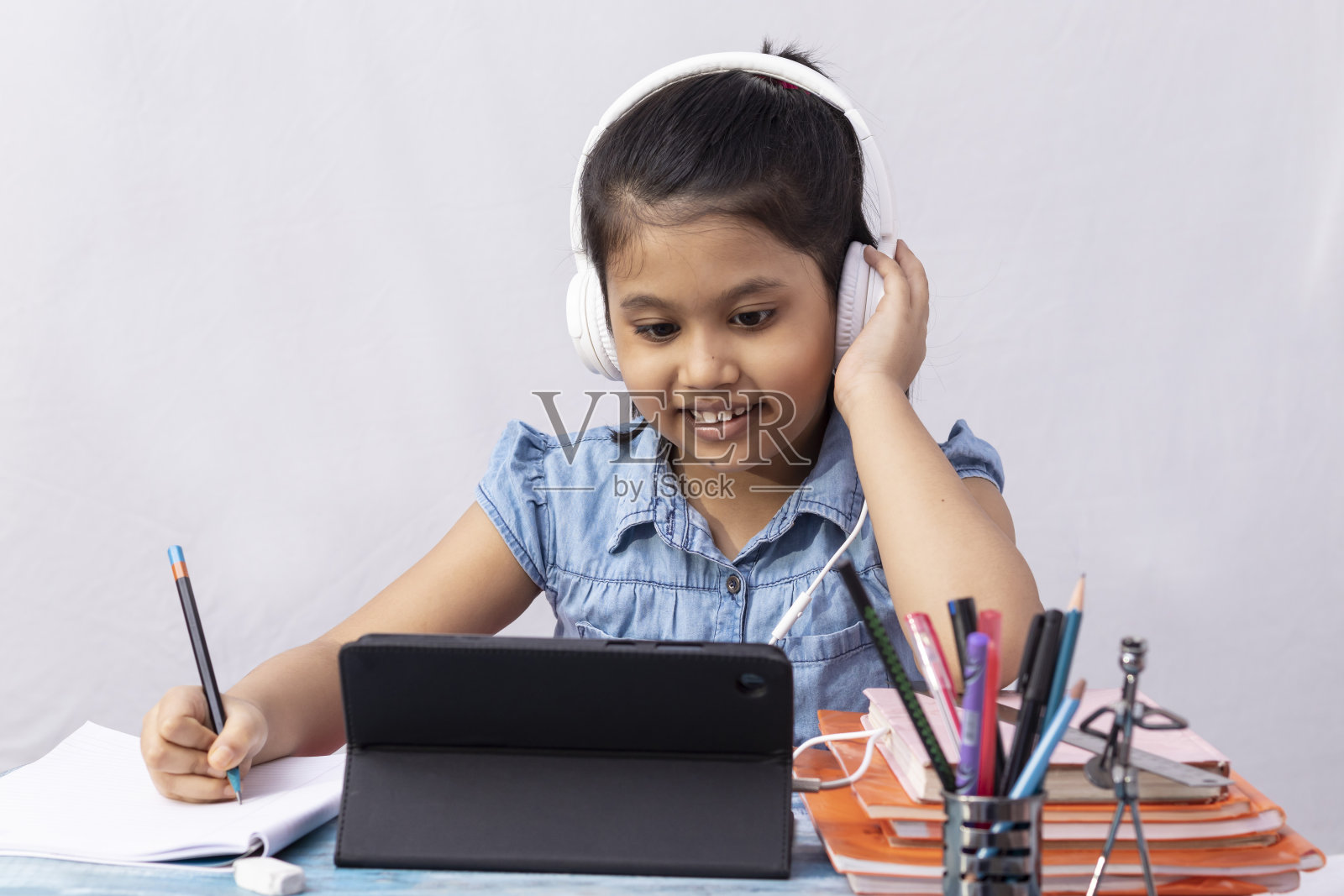 印度线上课程照片摄影图片