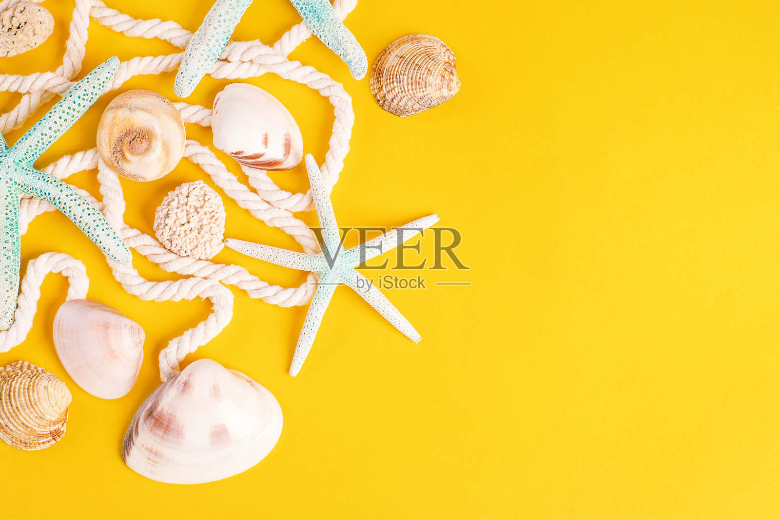 夏天海滩旗帜。俯视图，平放。照片摄影图片