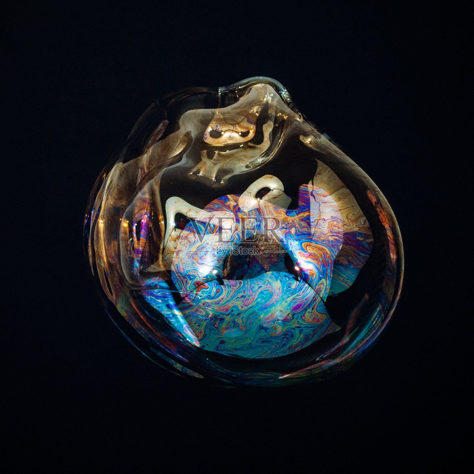 五彩缤纷的肥皂泡照片摄影图片