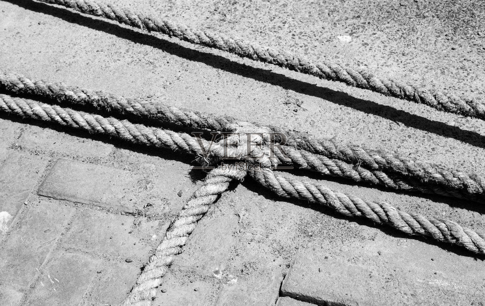 船舶系泊绳索照片摄影图片