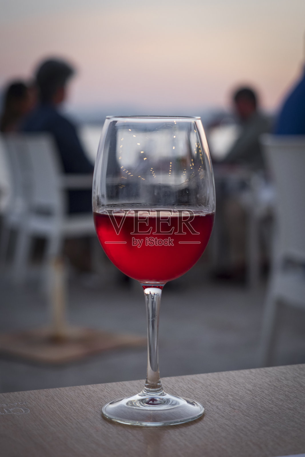 一杯红酒照片摄影图片