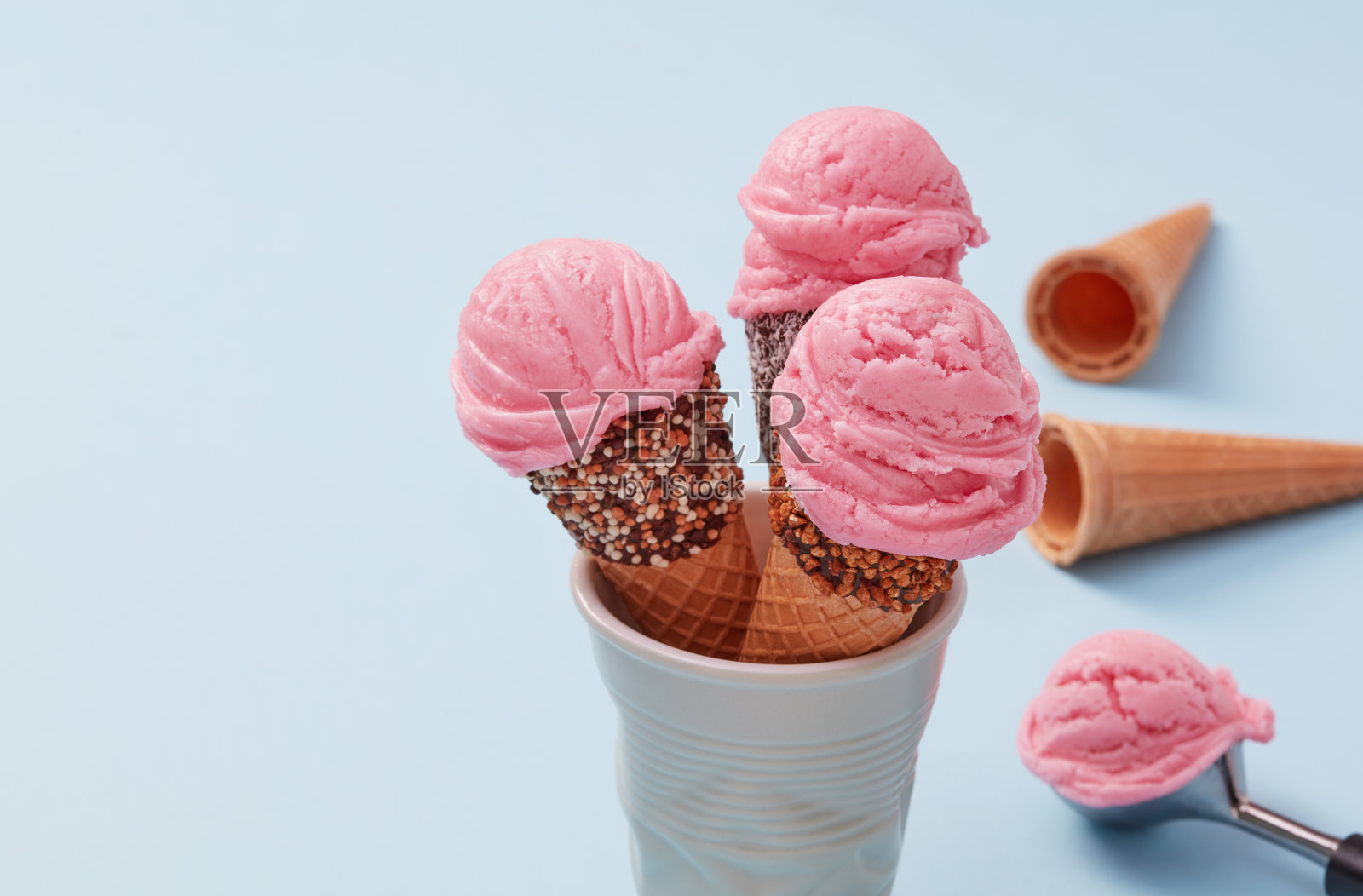 自制甜筒冰淇淋照片摄影图片