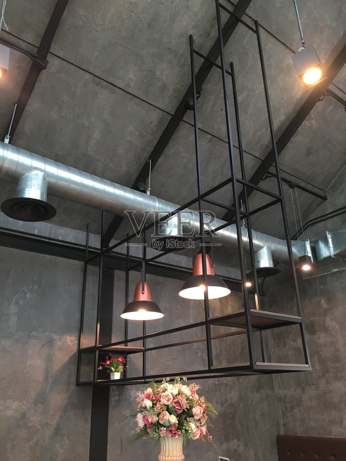 商店里的灯很漂亮照片摄影图片