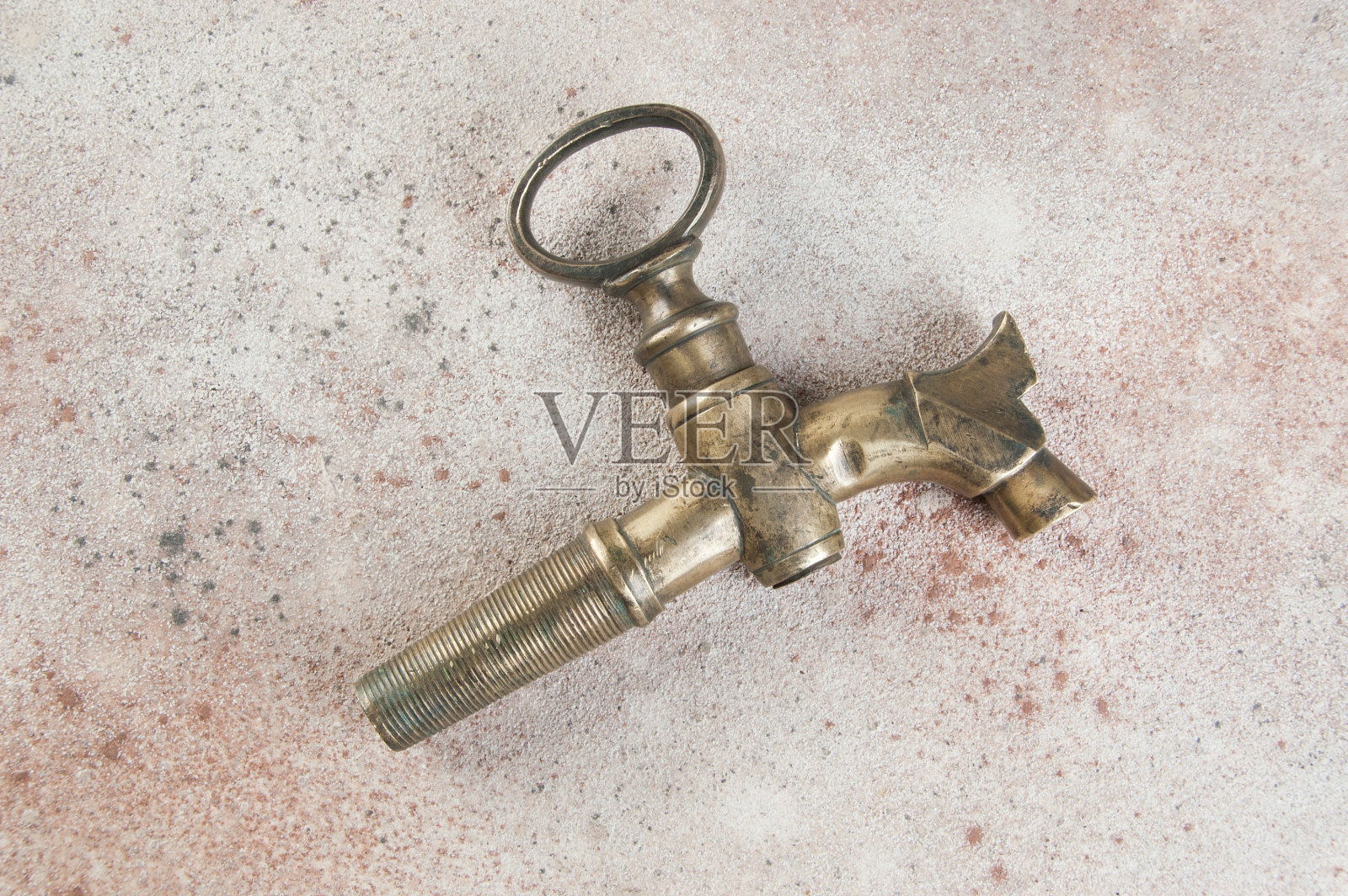 古青铜酒桶起重机照片摄影图片