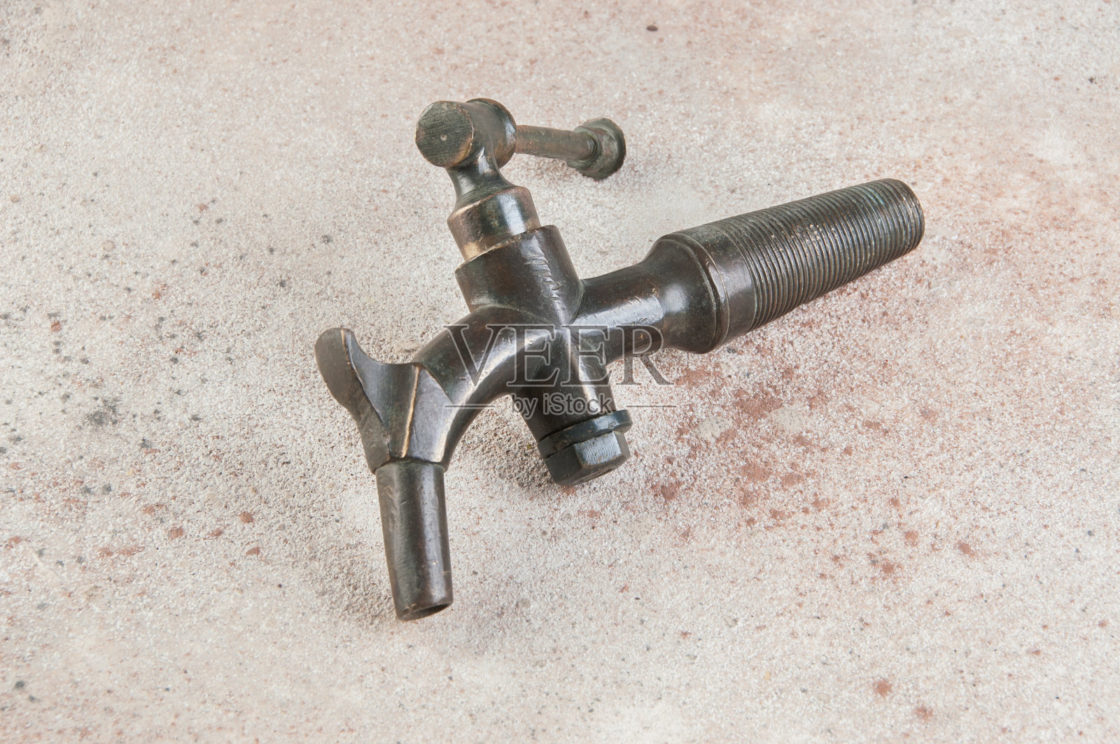 古青铜酒桶起重机照片摄影图片