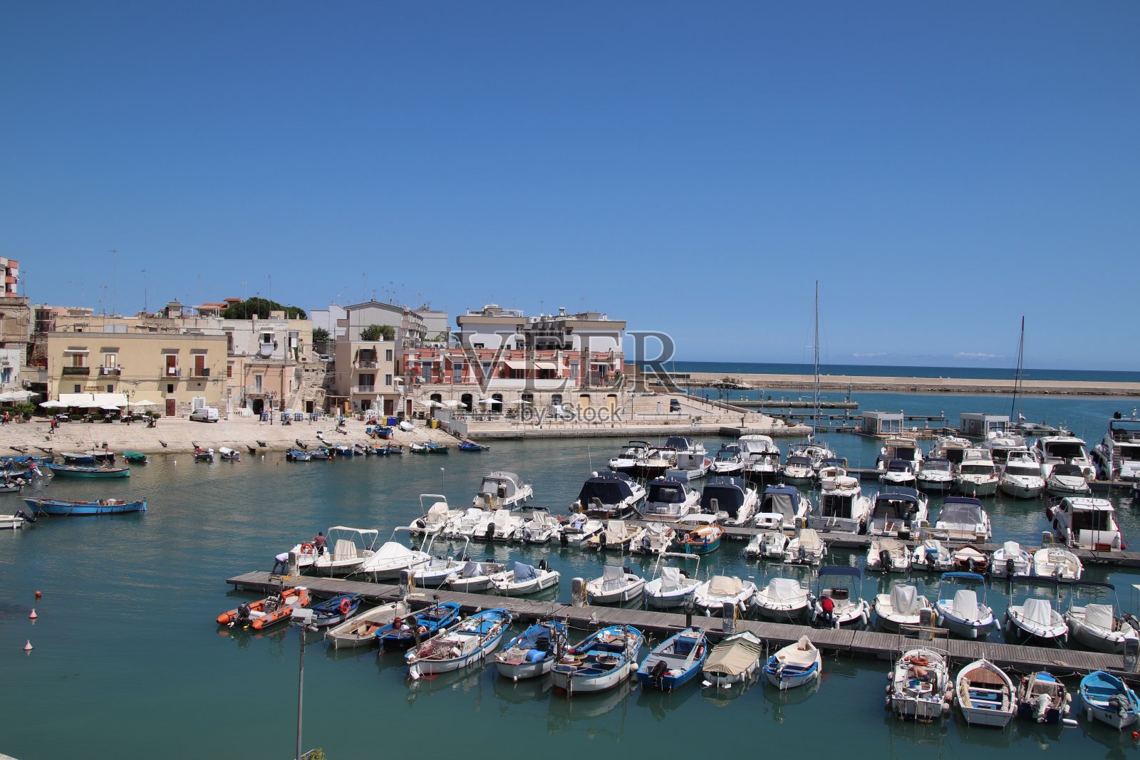 燃烧室渗——照片摄影图片