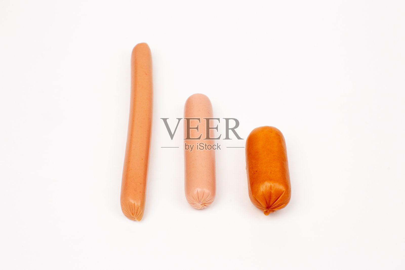 白背景下的香肠照片摄影图片