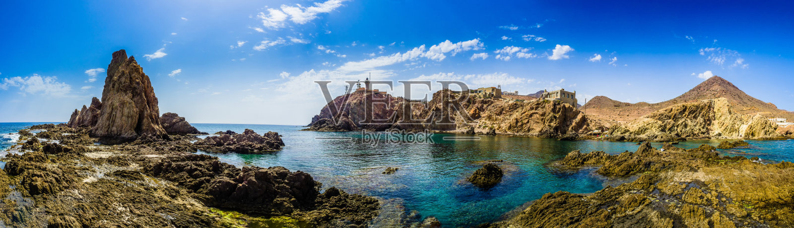 美人鱼礁位于Cabo de Gata自然公园。安达卢西亚。西班牙。(阿雷西法·德·拉斯·塞雷纳斯)照片摄影图片