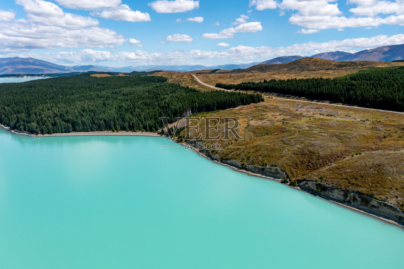普卡基湖和南阿尔卑斯山，库克山路，本奥豪，新西兰80号州公路照片摄影图片
