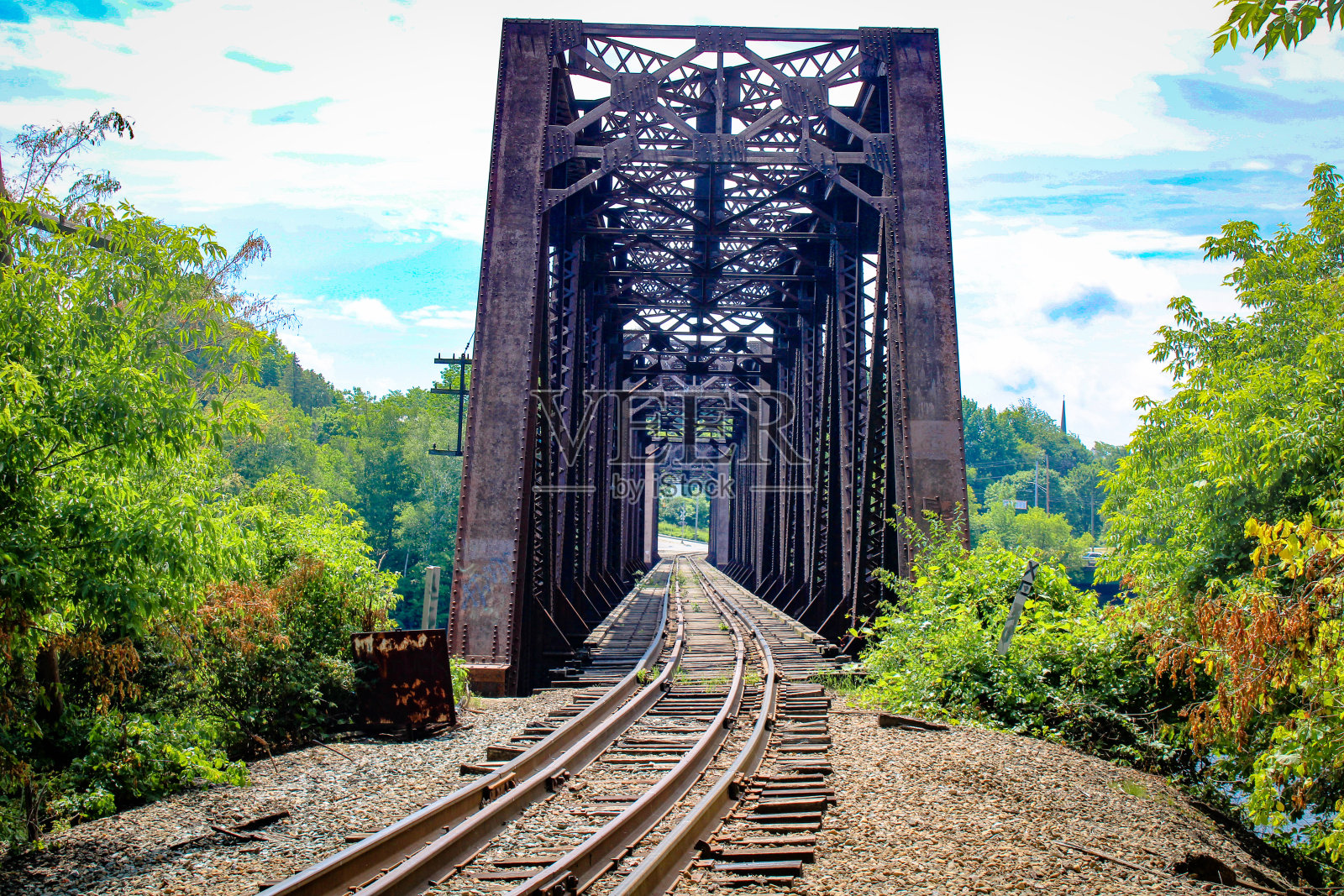 肯纳贝克河上的历史铁路桥照片摄影图片
