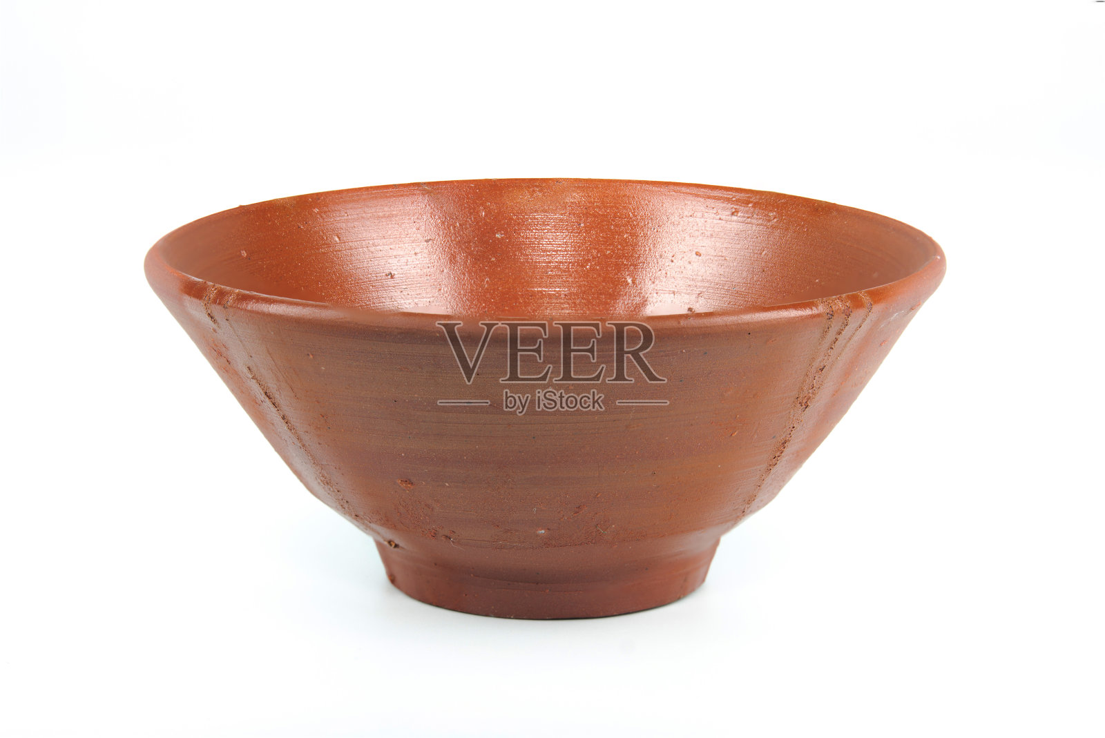 空陶碗孤立在白色背景照片摄影图片