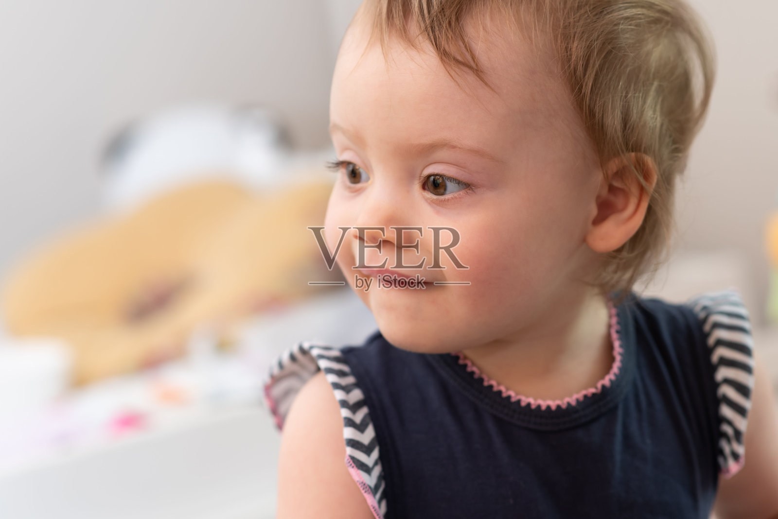 女婴的肖像照片摄影图片