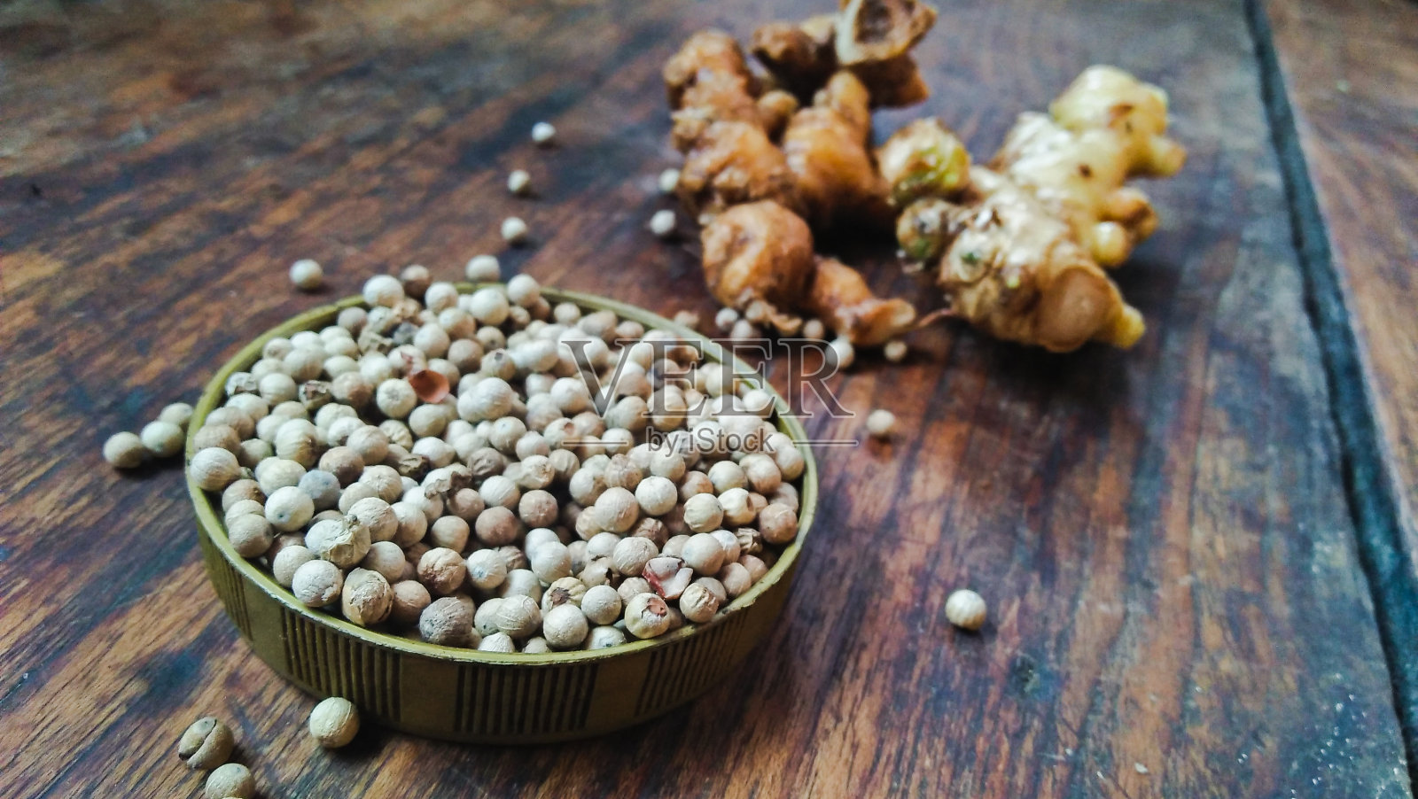 胡椒和生姜照片摄影图片