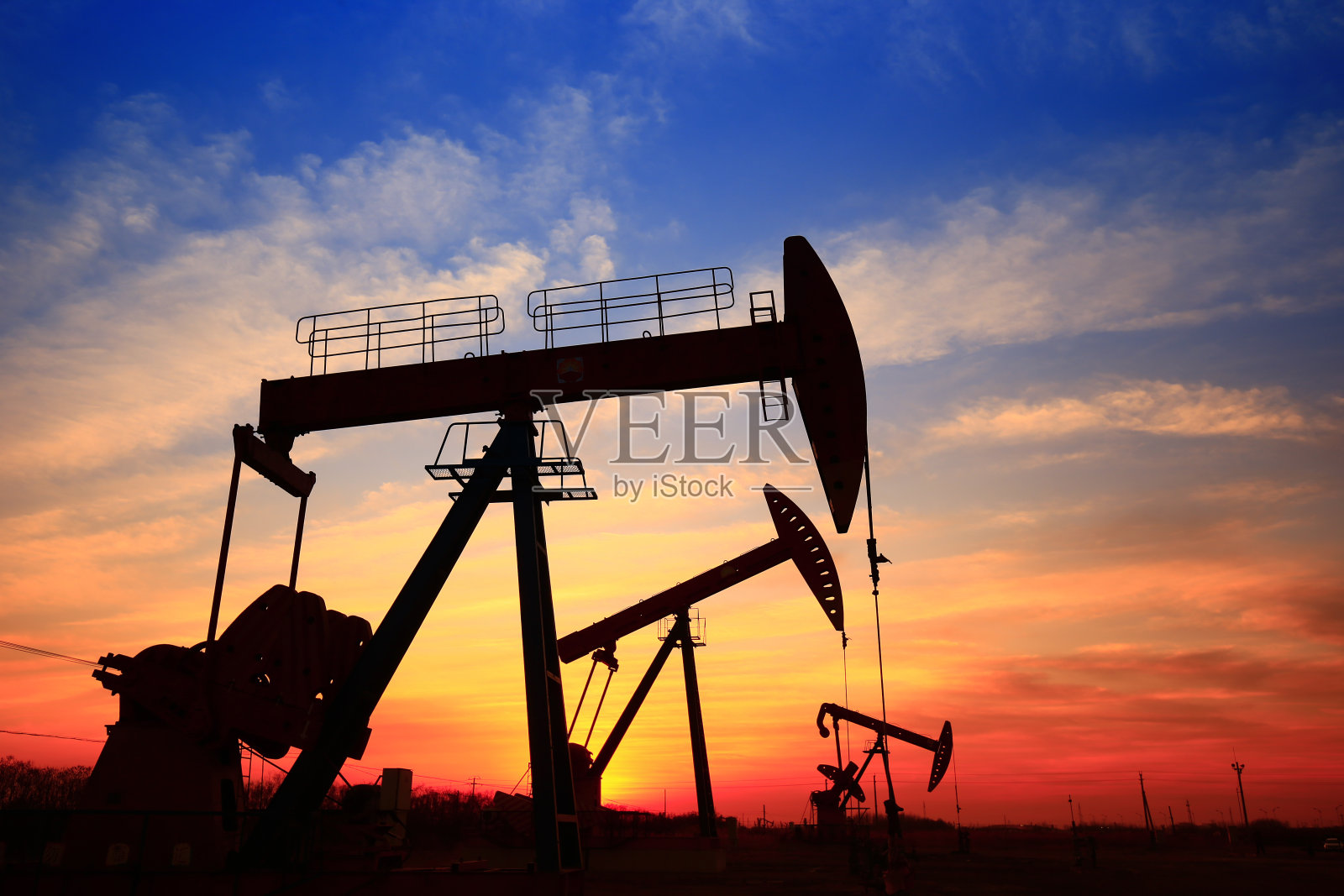 油泵、工业设备照片摄影图片