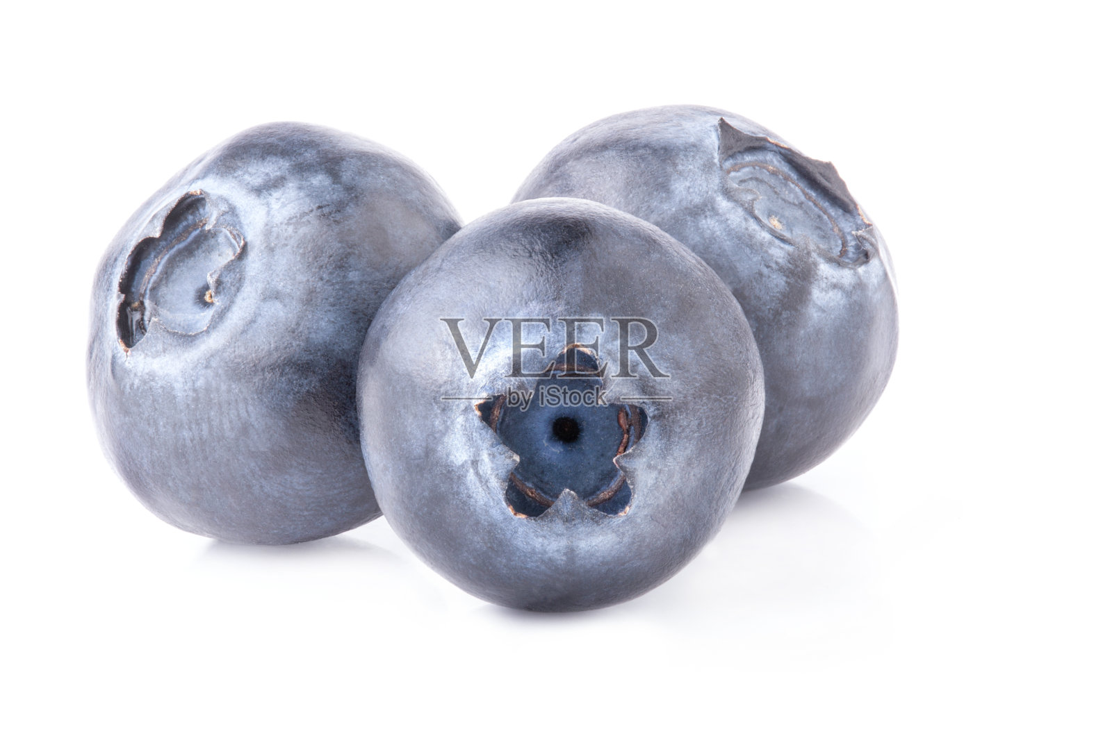 蓝莓孤立在白色背景与剪切路径照片摄影图片