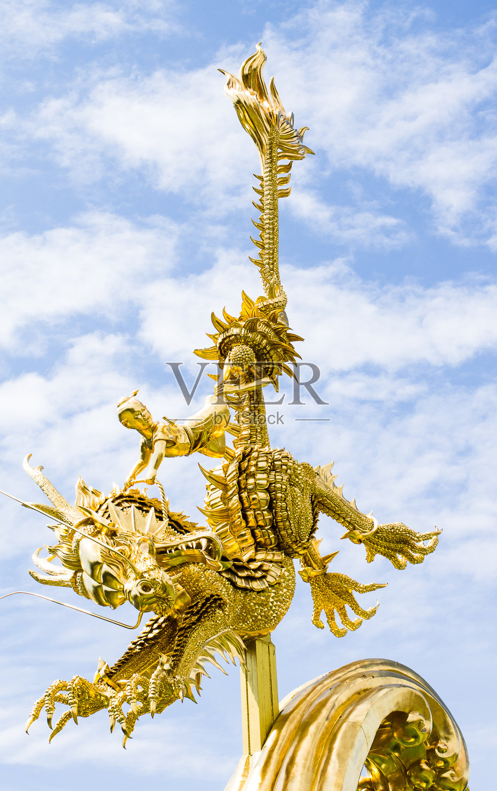 传说中的龙和魔鬼雕像照片摄影图片