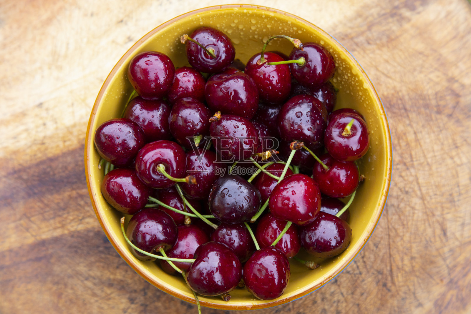 碗里的樱桃照片摄影图片