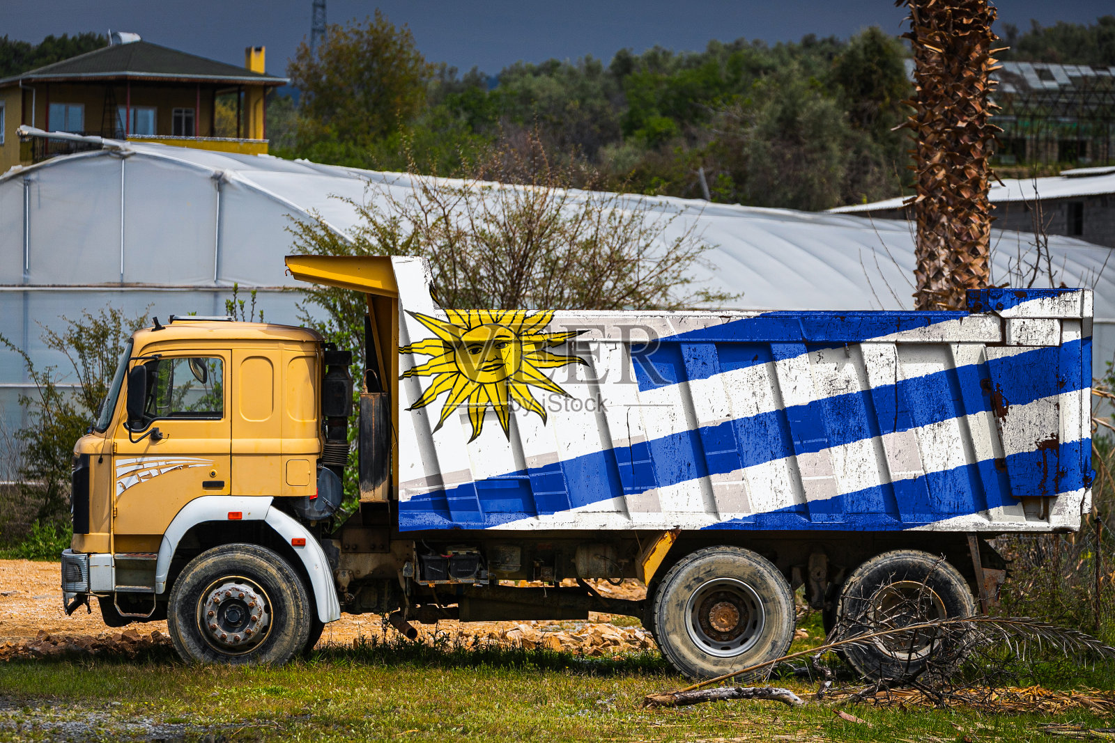自动倾卸卡车照片摄影图片
