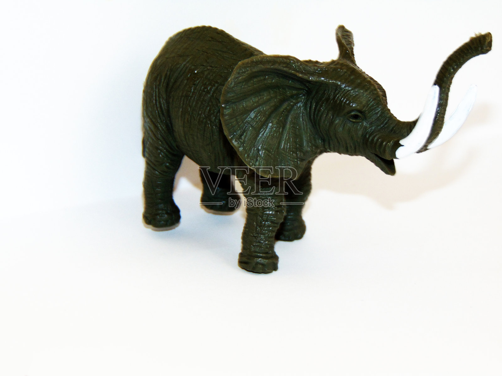 大象玩具孤立在白色照片摄影图片